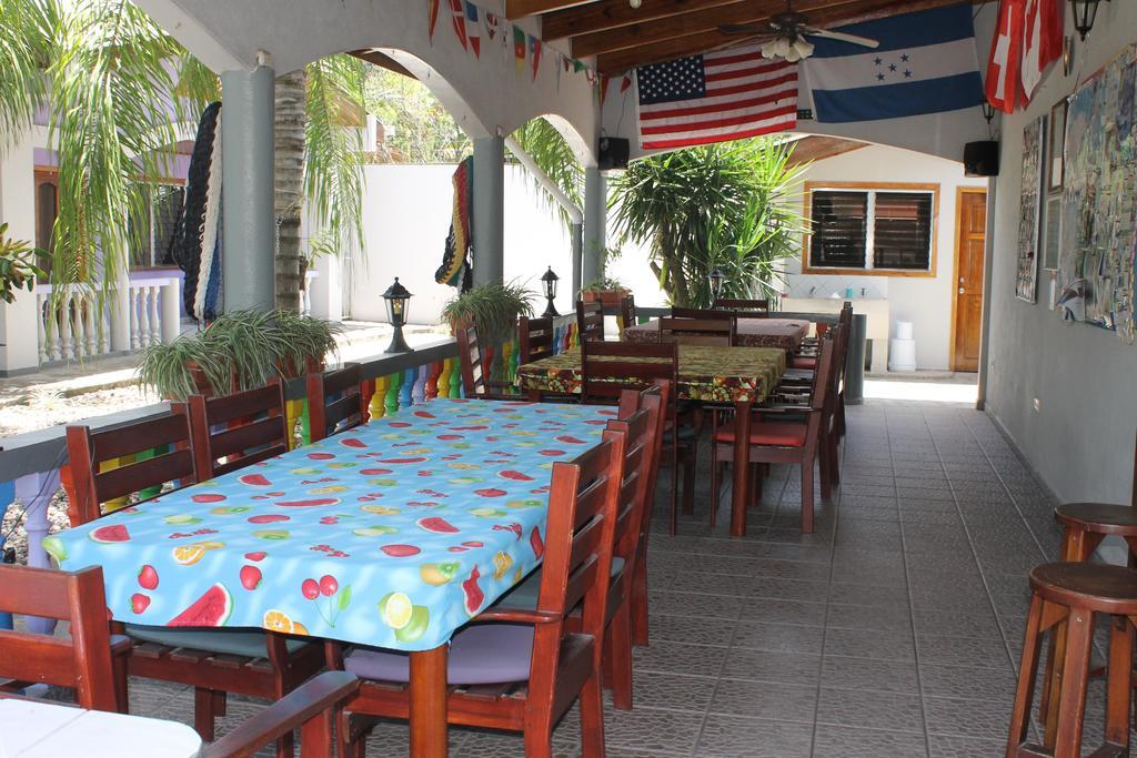 Rainbow Village La Ceiba Kültér fotó
